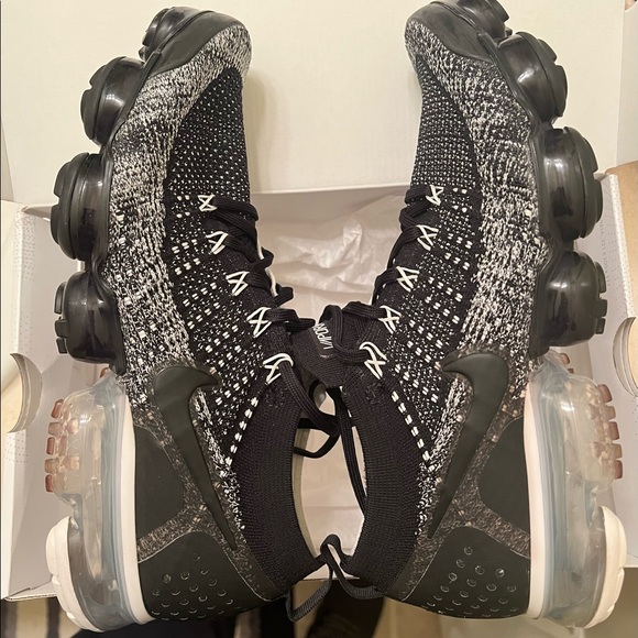 Nike Vapormax 2 Flyknit Orca - Picture 7 of 11